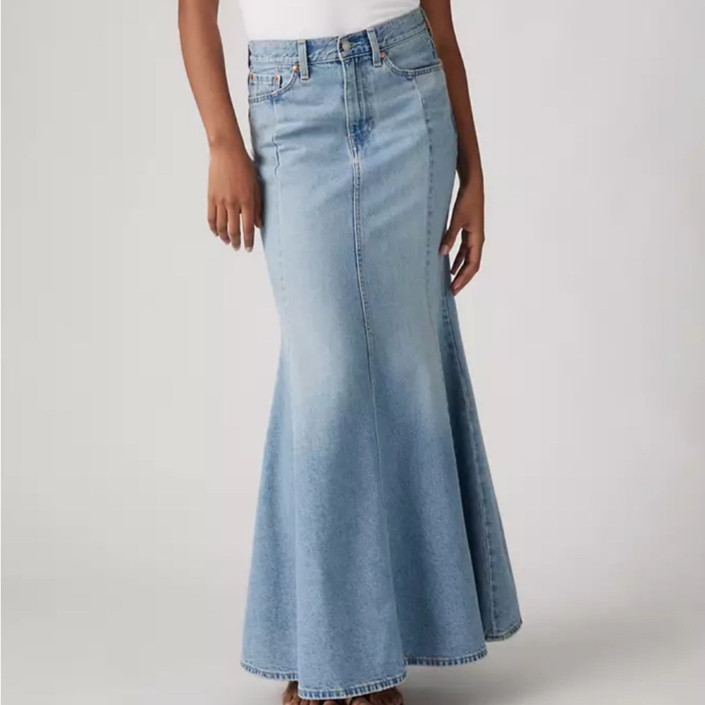 🧜‍♀️ Nwt Levi's premium denim maxi mermaid skirt size 25 jean